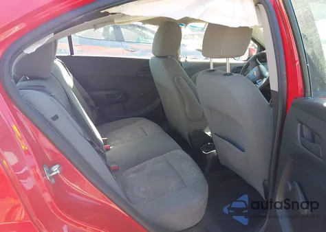 2016 Chevrolet Sonic Ls Manual z USA, uszkodzony, nr VIN 1G1JB5SH7G4128309